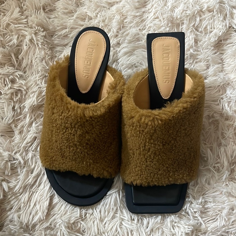 Jacquemus shoe 9 new